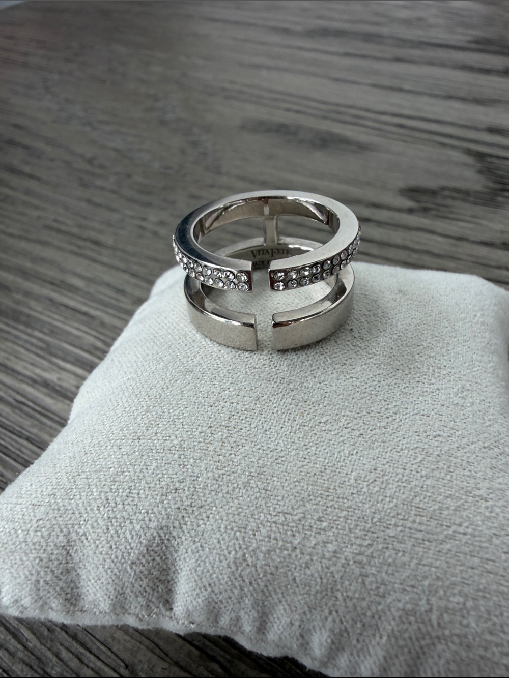 New! VITA FEDE
Silver Nonna Due Crystal Ring